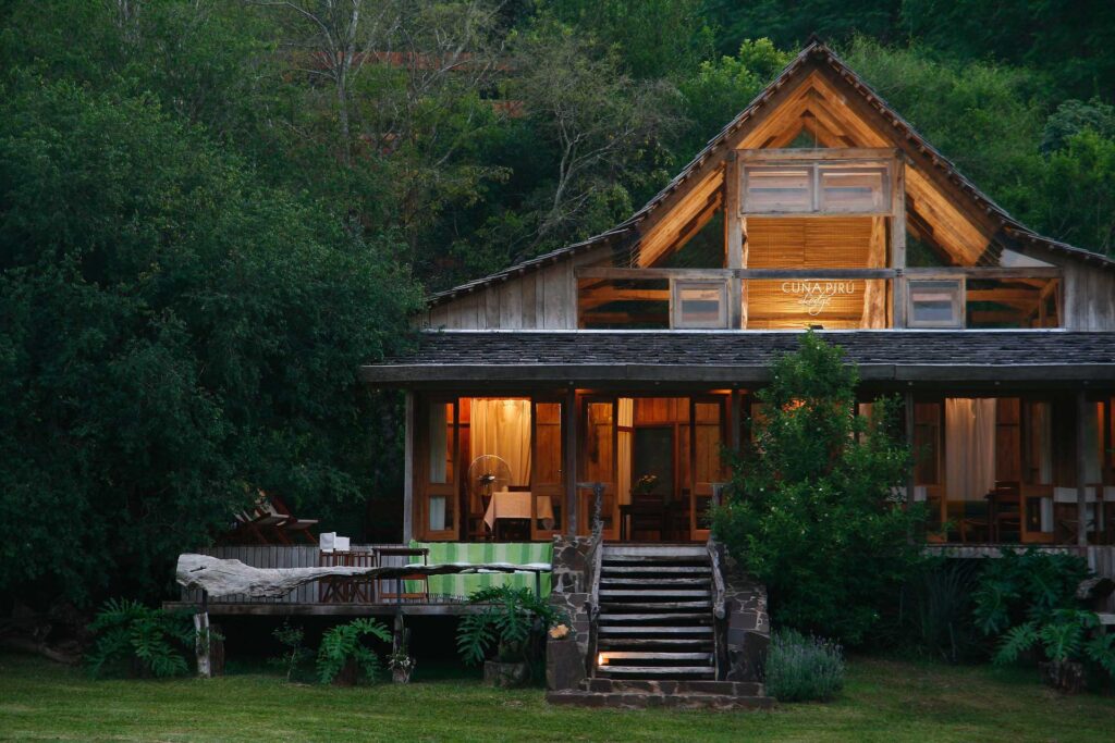 cuna-piru-lodge-cabanas-en-la-selva-misionera